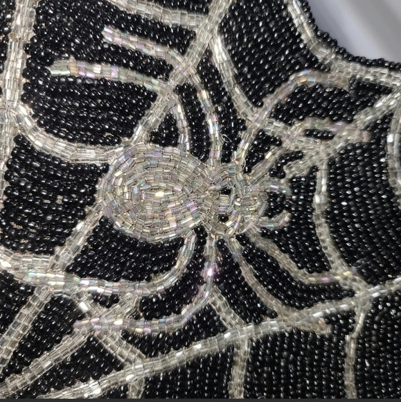 4 Sparkly Beaded Spider Web Placemat Chargers 15" Halloween Goth Nicole Miller - Picture 4 of 5